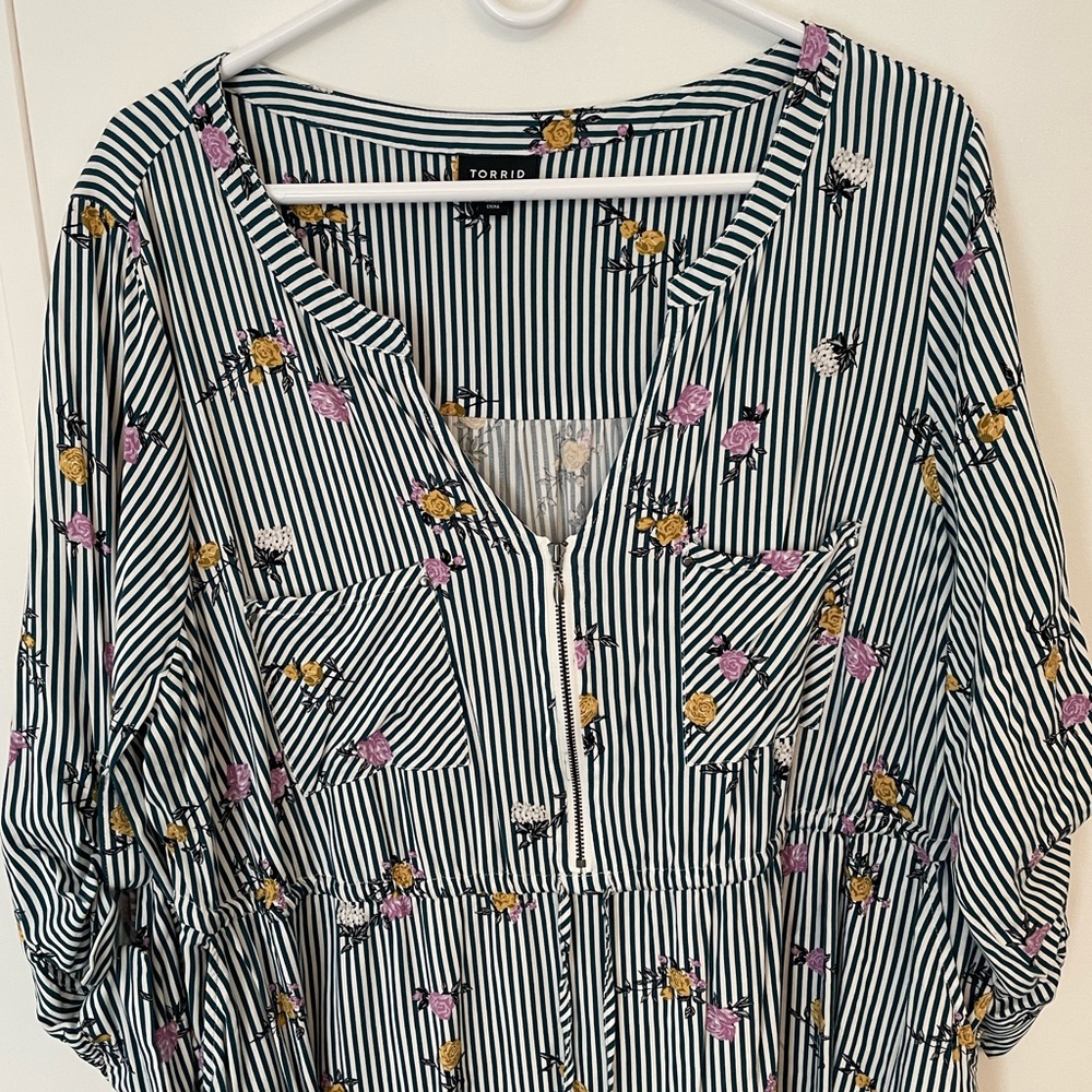 Torrid Green and White Striped Dress with Pink and Yellow Floral Accents size 2x - Picture 5 of 8